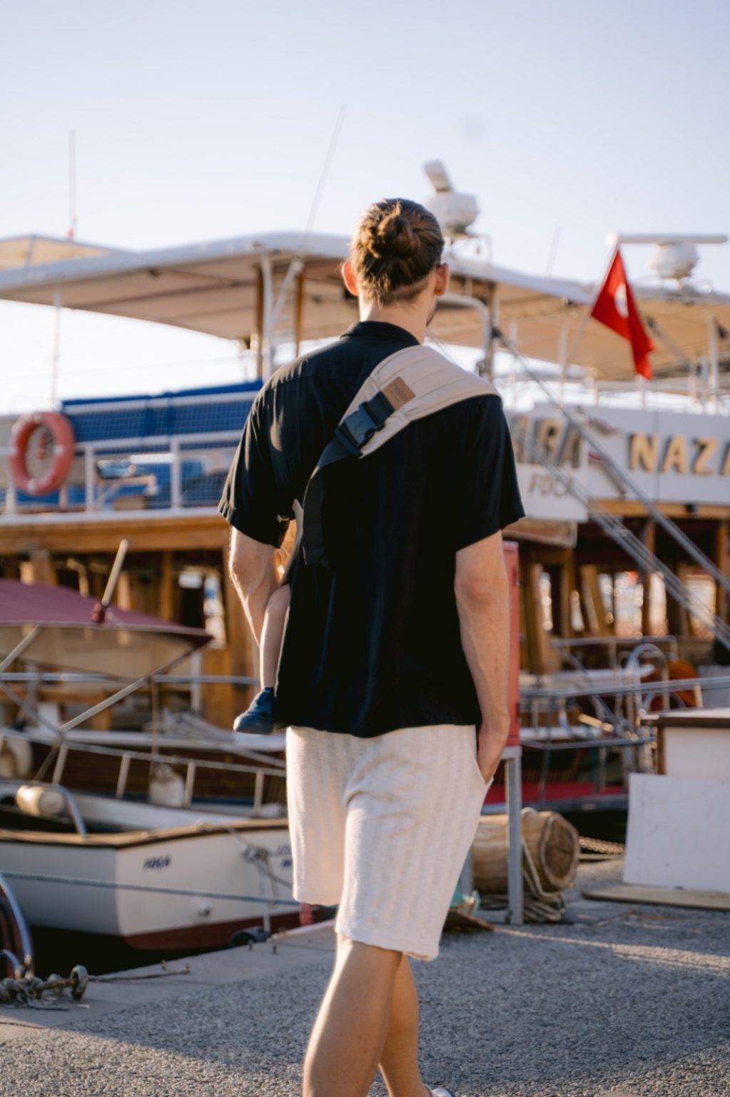 Neko Up & Down Pebble Sling