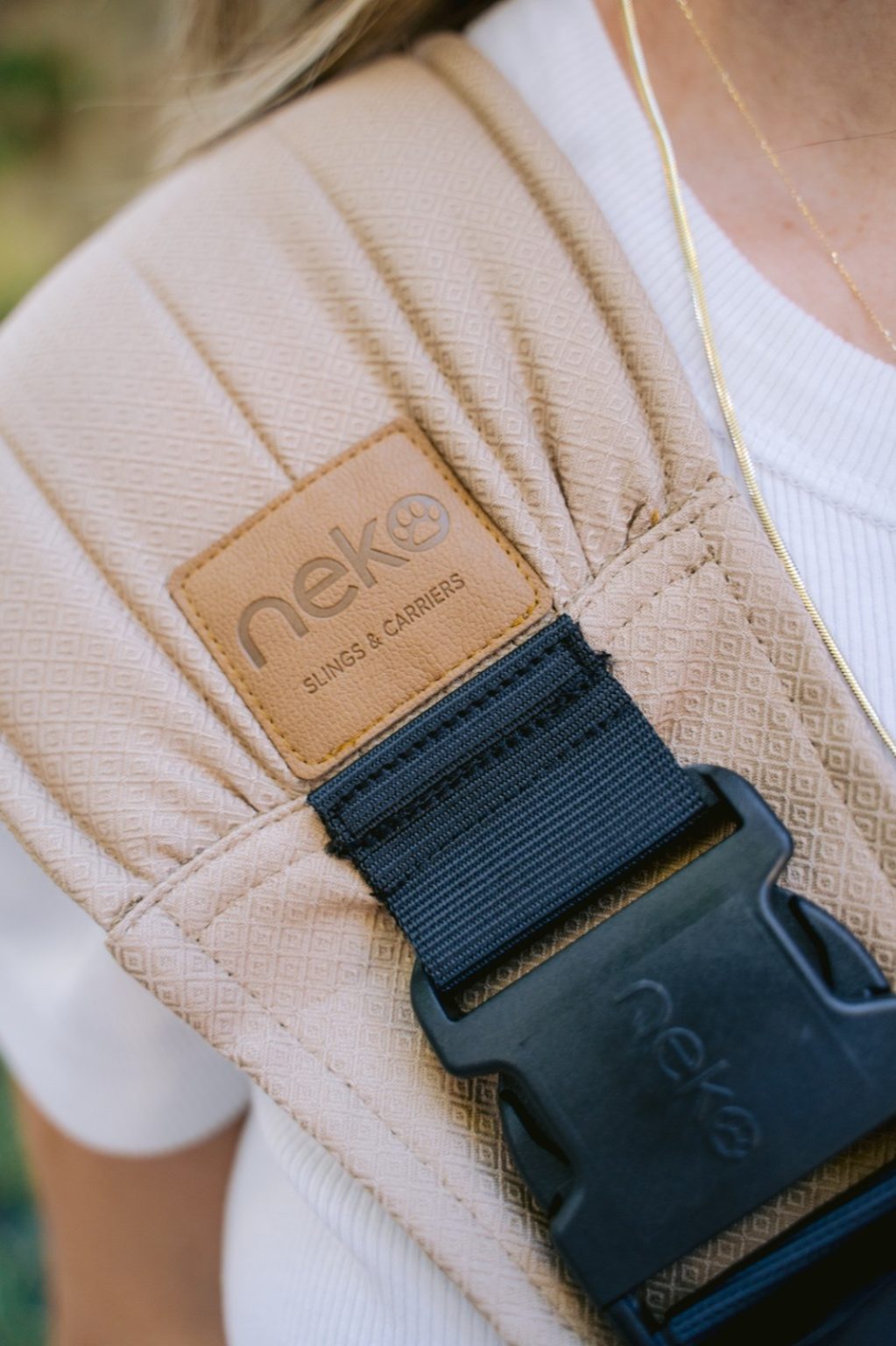 Neko Up & Down Shimmer Sling